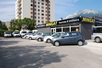 Arrivée d'un nouveau minibus de l'agence MINGAT Grenoble